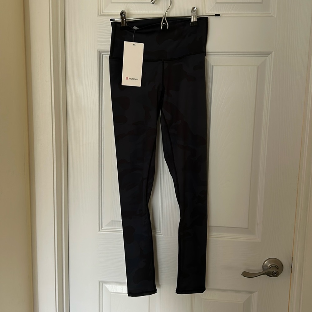 Lululemon camo legging